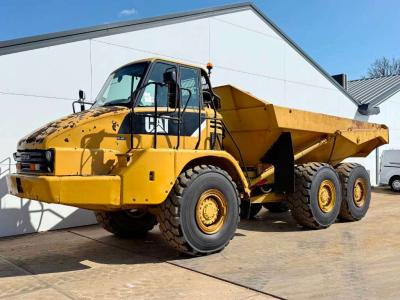 Caterpillar 725 - Top Condition / Airco / Backup Camera en vente par Boss Machinery