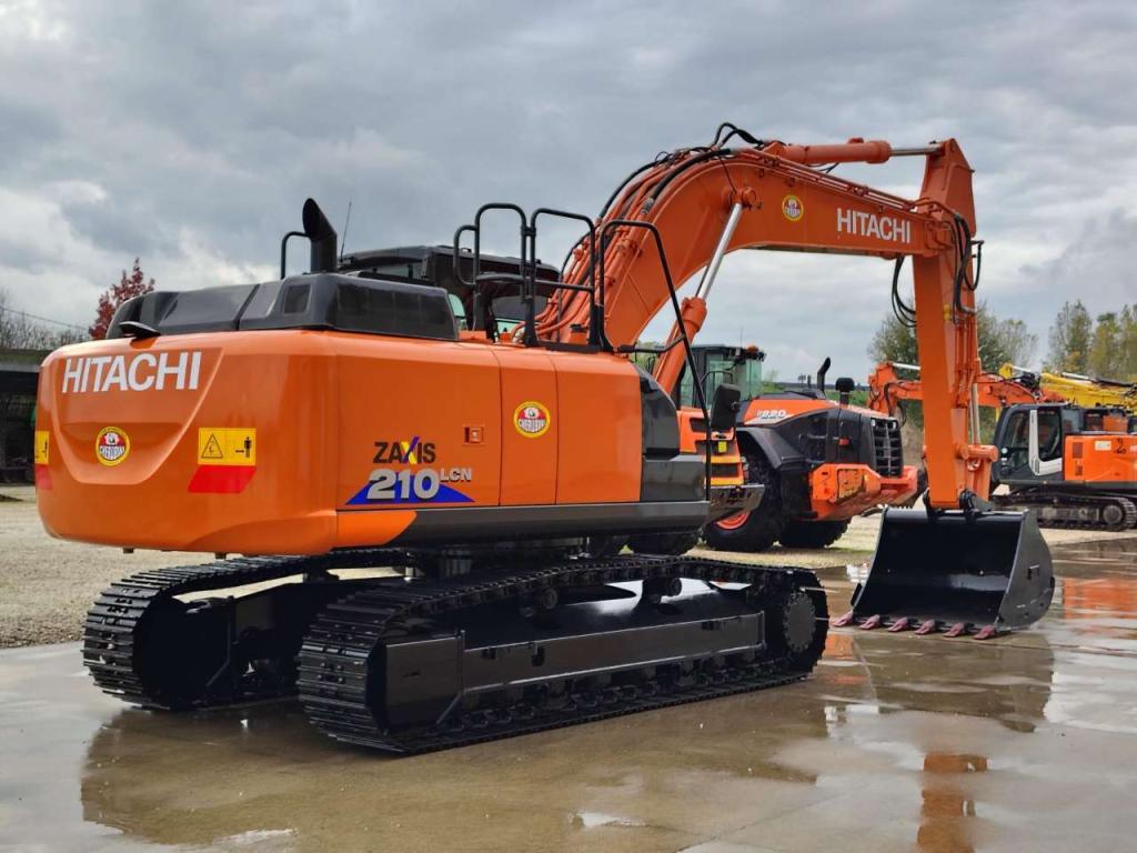 Hitachi ZX 210LCN-6 M Photo 5