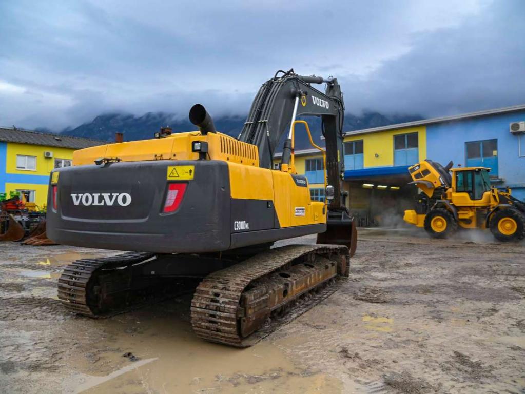 Volvo EC300D NL Photo 6