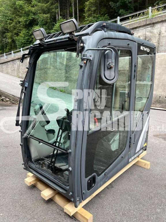 Cabine pour New Holland Serie C Photo 4
