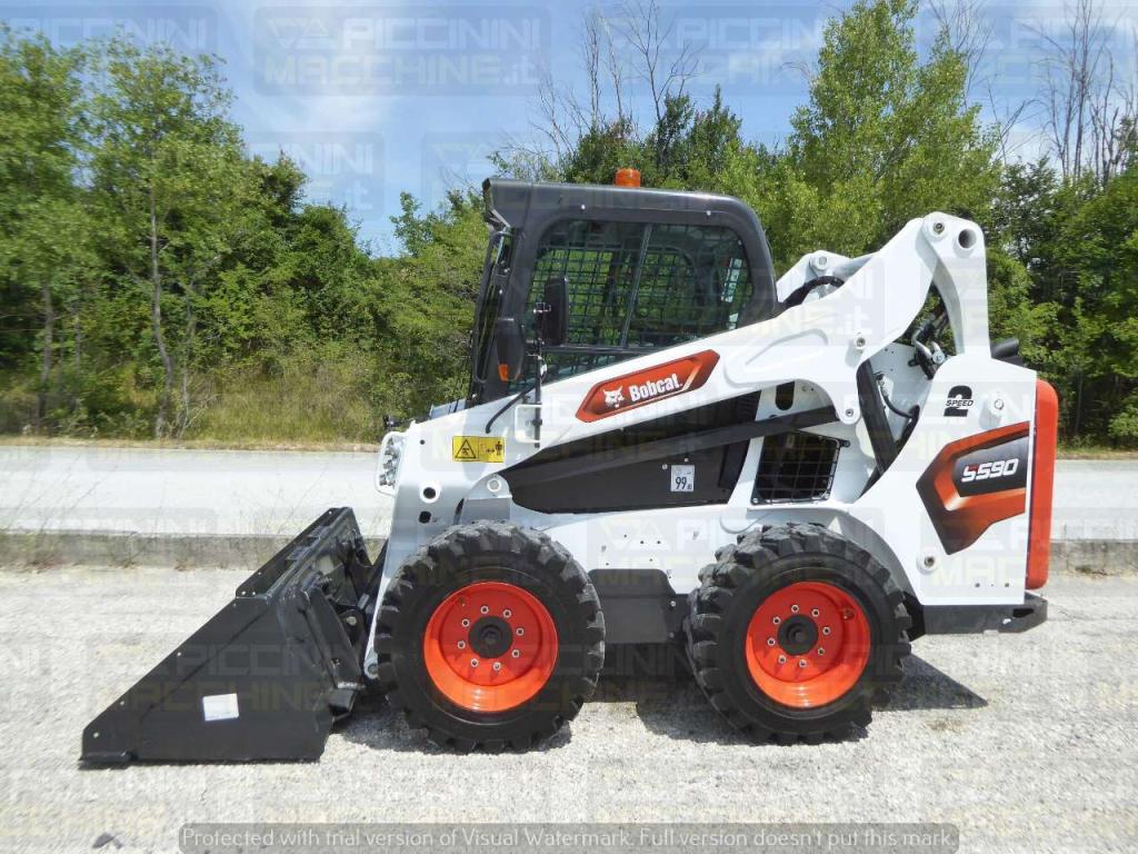 Bobcat S590 HF Photo 1
