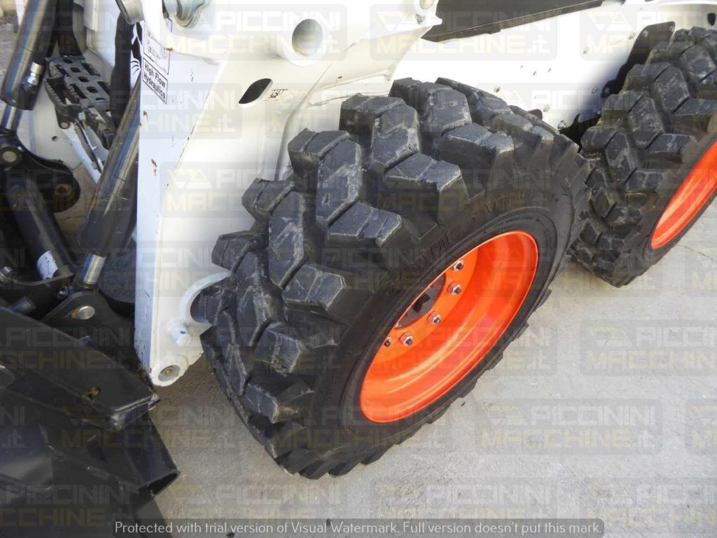 Bobcat S590 HF Photo 14