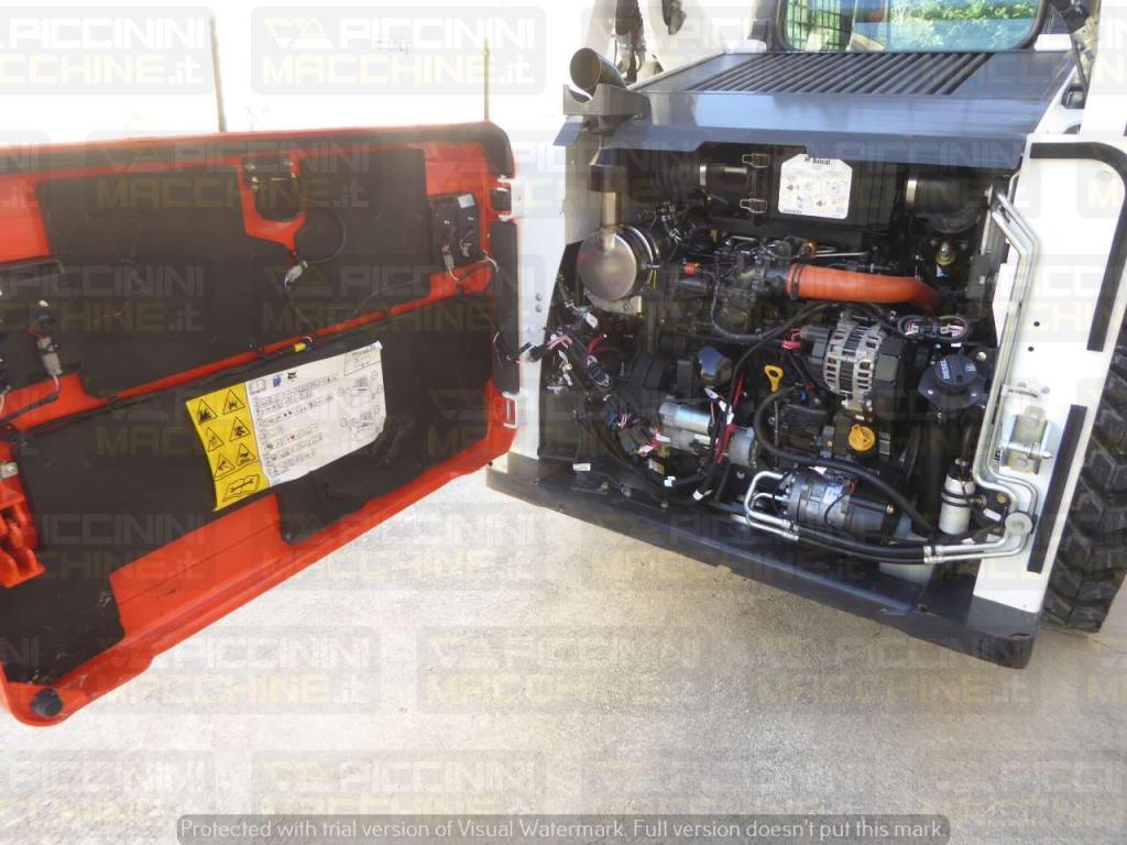 Bobcat S590 HF Photo 26