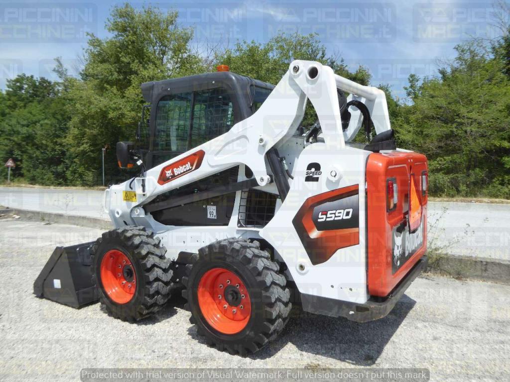 Bobcat S590 HF Photo 3