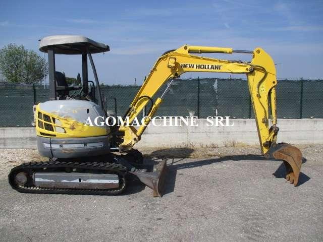 New Holland E30.2SR Photo 6
