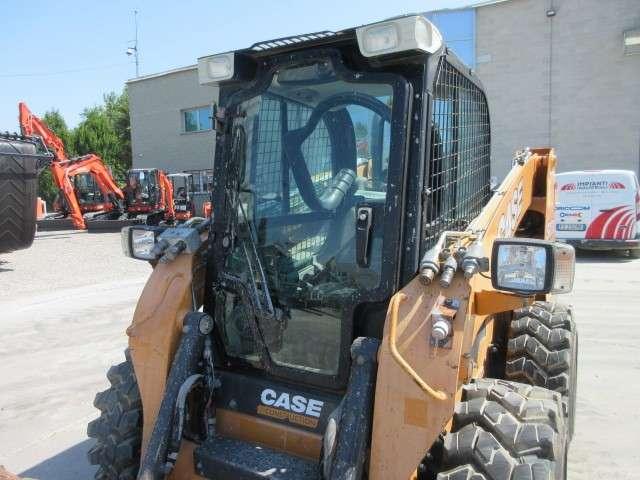 Case SR270 Photo 13