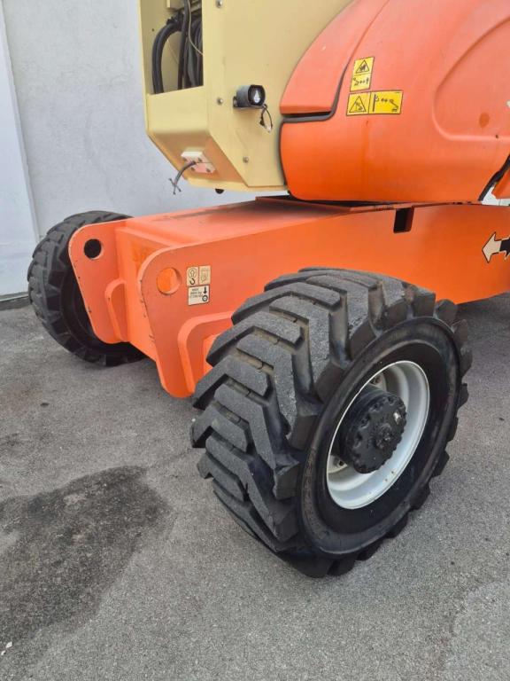 JLG 800 AJ Photo 4