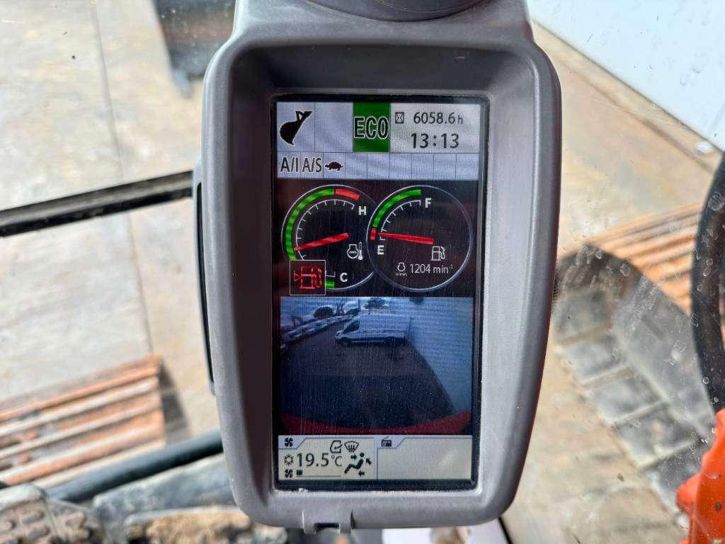 Hitachi ZX 225 US LC-5 B - Automatic Greasing / Camera Photo 10