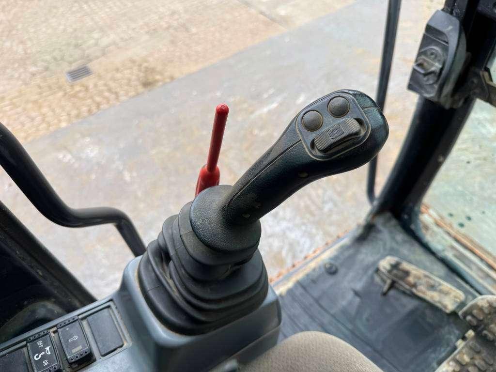 Hitachi ZX 225 US LC-5 B - Automatic Greasing / Camera Photo 11