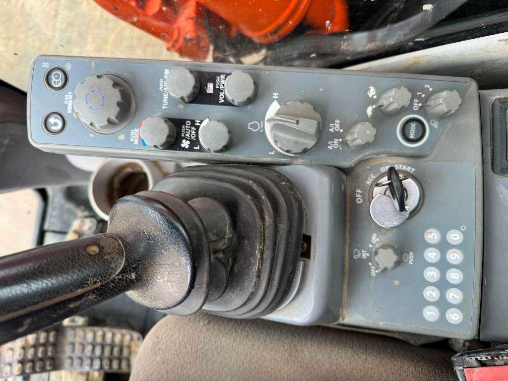 Hitachi ZX 225 US LC-5 B - Automatic Greasing / Camera Photo 14