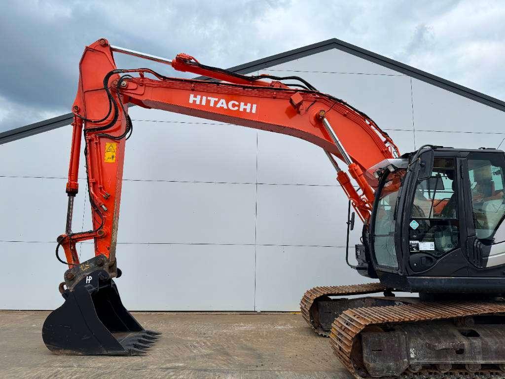 Hitachi ZX 225 US LC-5 B - Automatic Greasing / Camera Photo 15