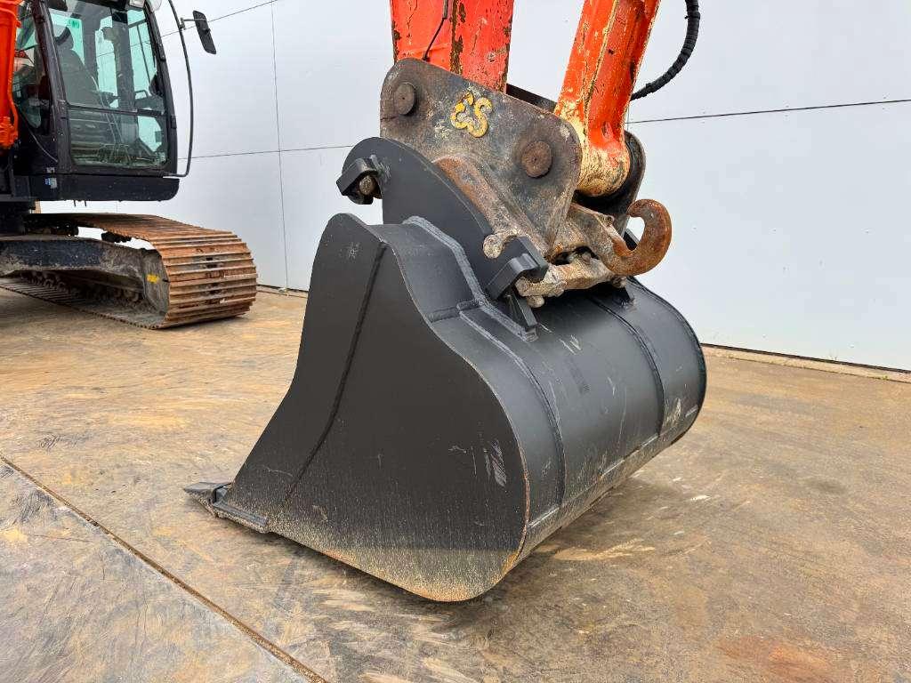 Hitachi ZX 225 US LC-5 B - Automatic Greasing / Camera Photo 18