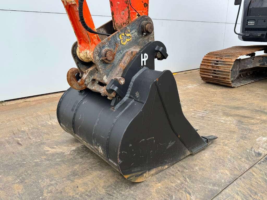 Hitachi ZX 225 US LC-5 B - Automatic Greasing / Camera Photo 19