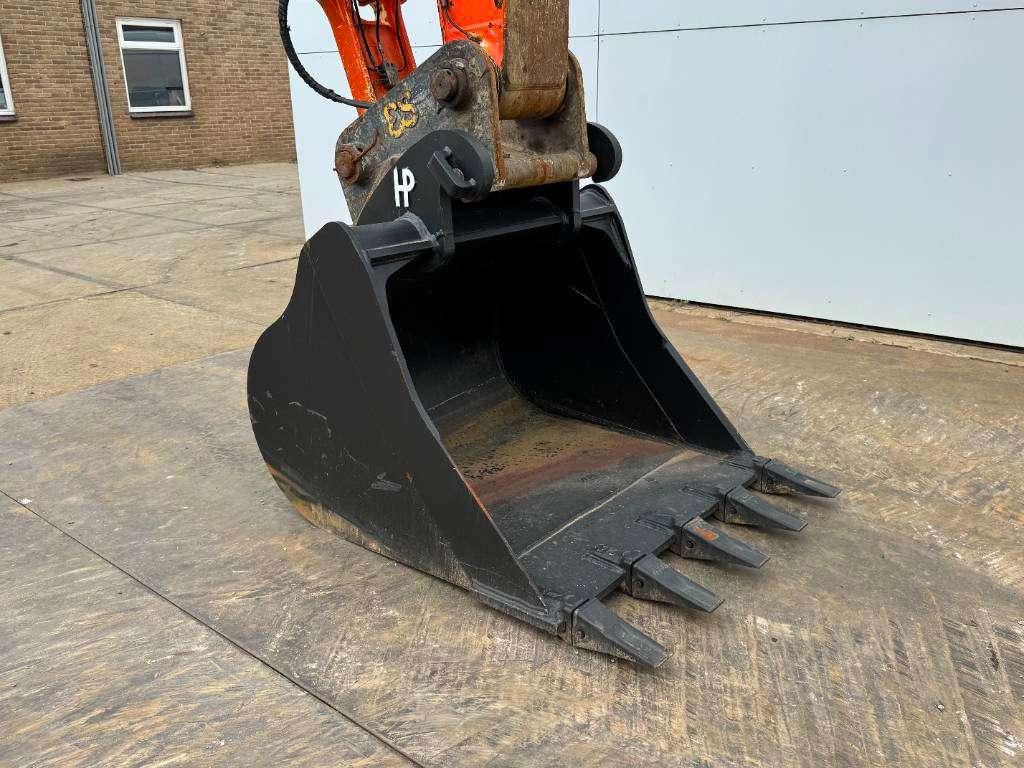 Hitachi ZX 225 US LC-5 B - Automatic Greasing / Camera Photo 20