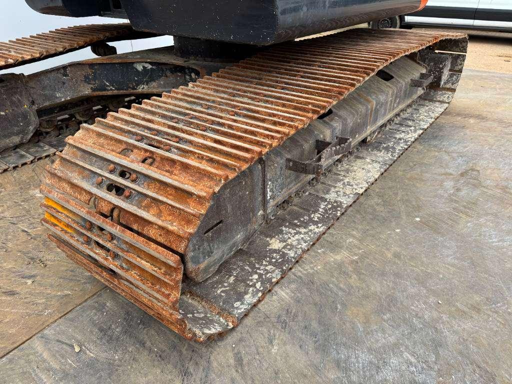 Hitachi ZX 225 US LC-5 B - Automatic Greasing / Camera Photo 22