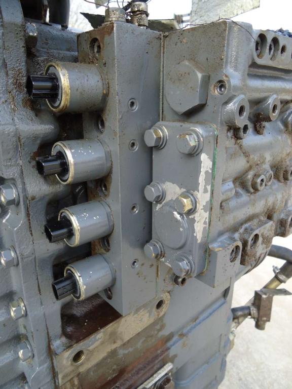 Levier de vitesses pour Fiat Kobelco W270 Photo 3