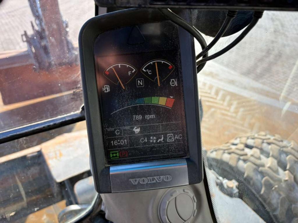 Volvo EW160 Photo 20