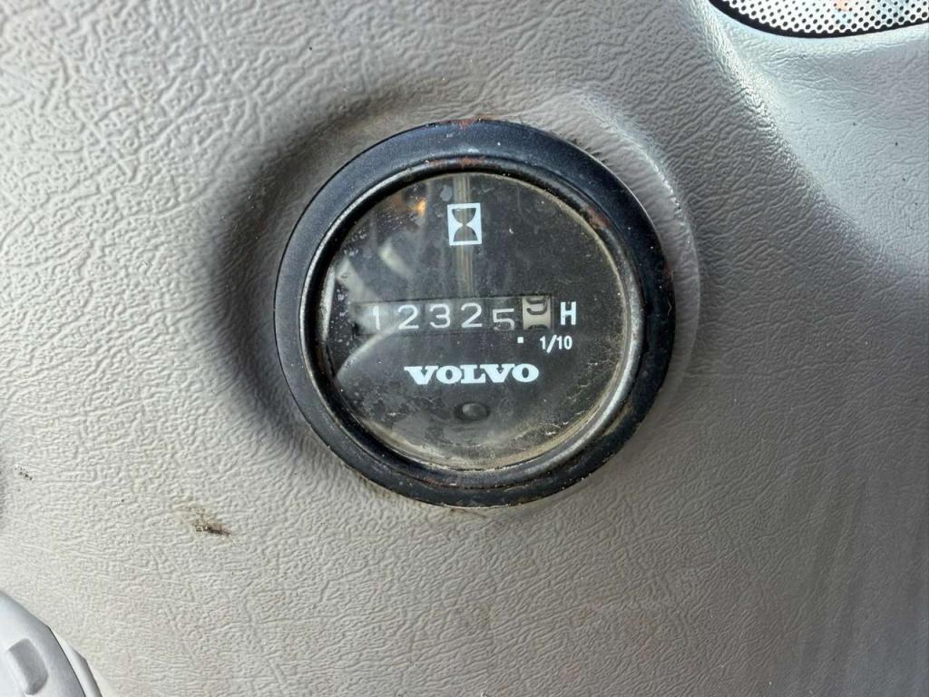 Volvo EW160 Photo 21