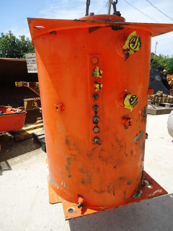 Réservoir de huile pour Hitachi ZAXIS 350-3 Photo 2