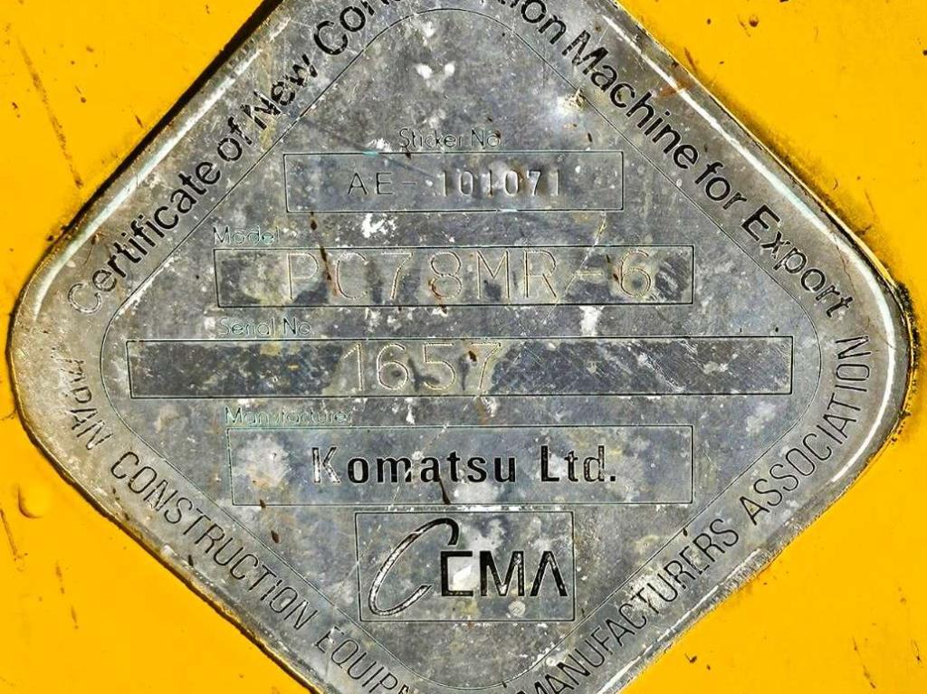 Komatsu PC78MR-6 Photo 3