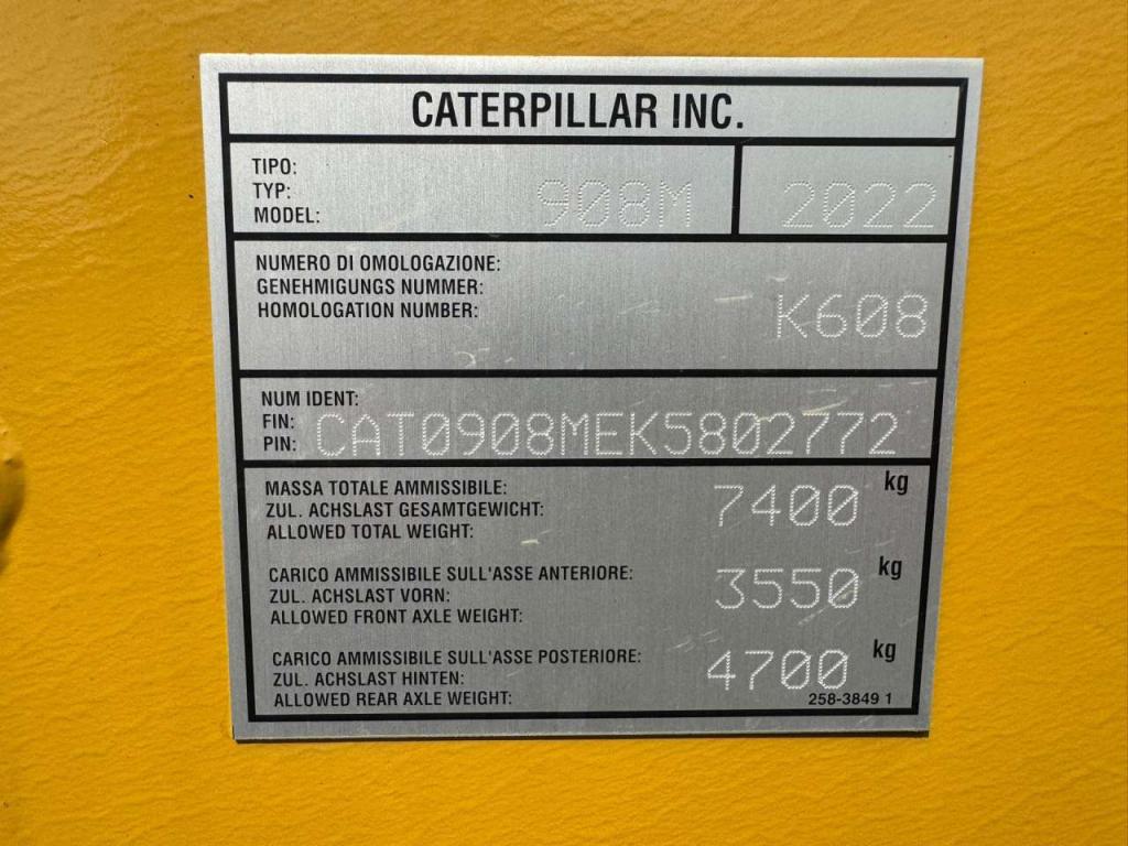 Caterpillar 908M Photo 29