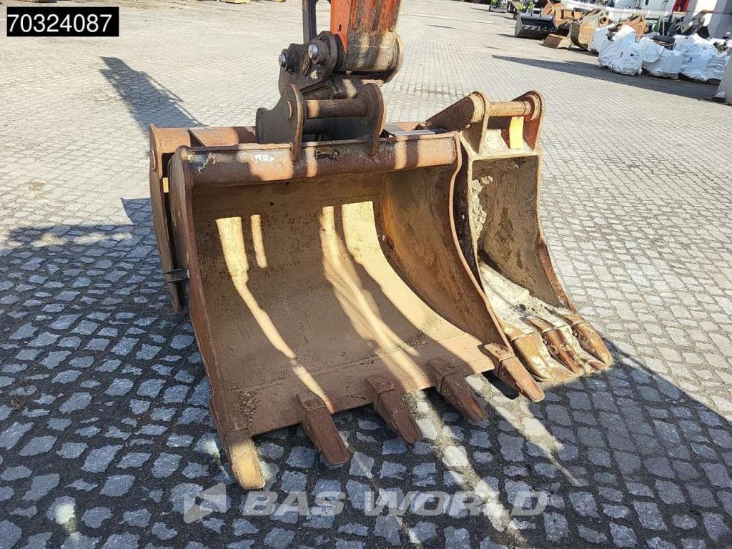 Doosan DX140 LC-5 3 Buckets Photo 13