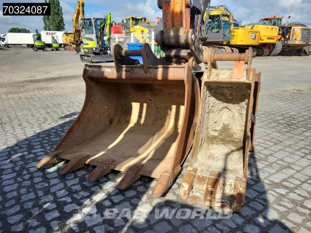 Doosan DX140 LC-5 3 Buckets Photo 14