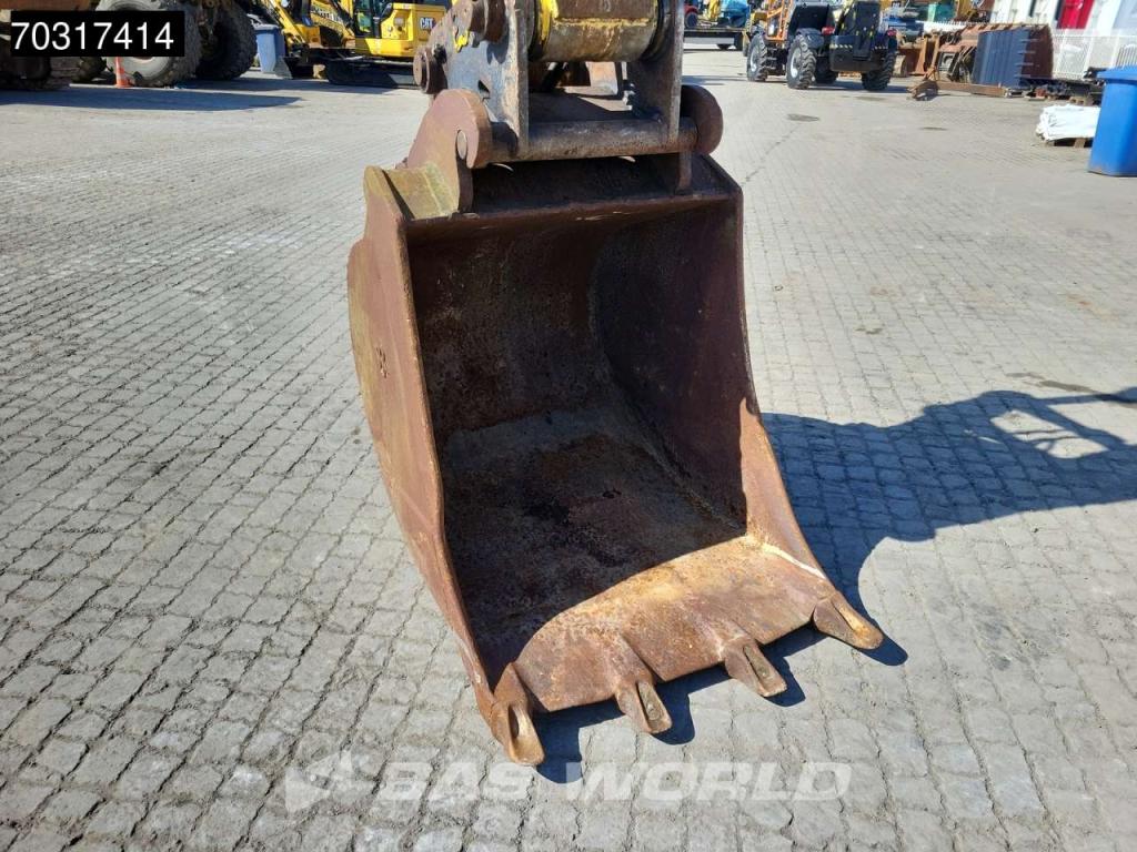 New Holland MH 5.6 Outriggers + Blade Photo 16