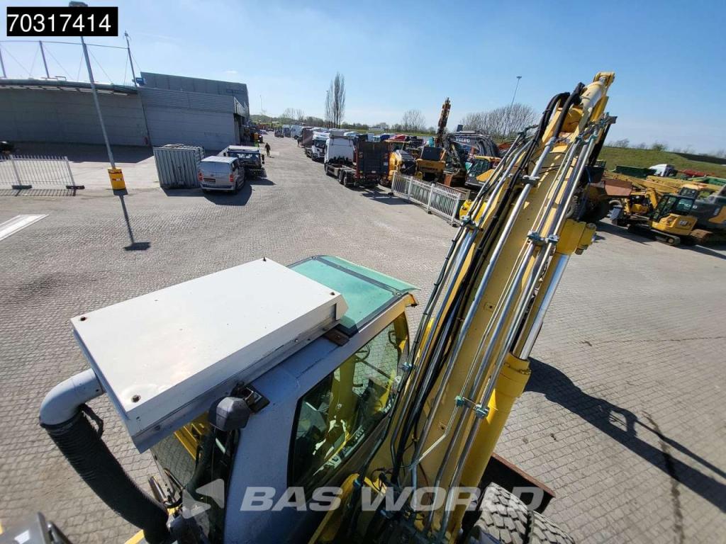 New Holland MH 5.6 Outriggers + Blade Photo 25