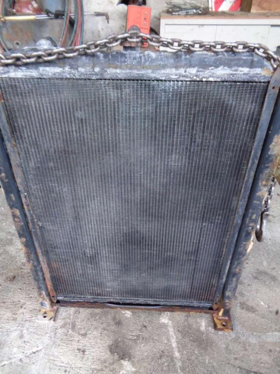 Radiateur eau pour Fiat Hitachi Fh 300 Photo 1