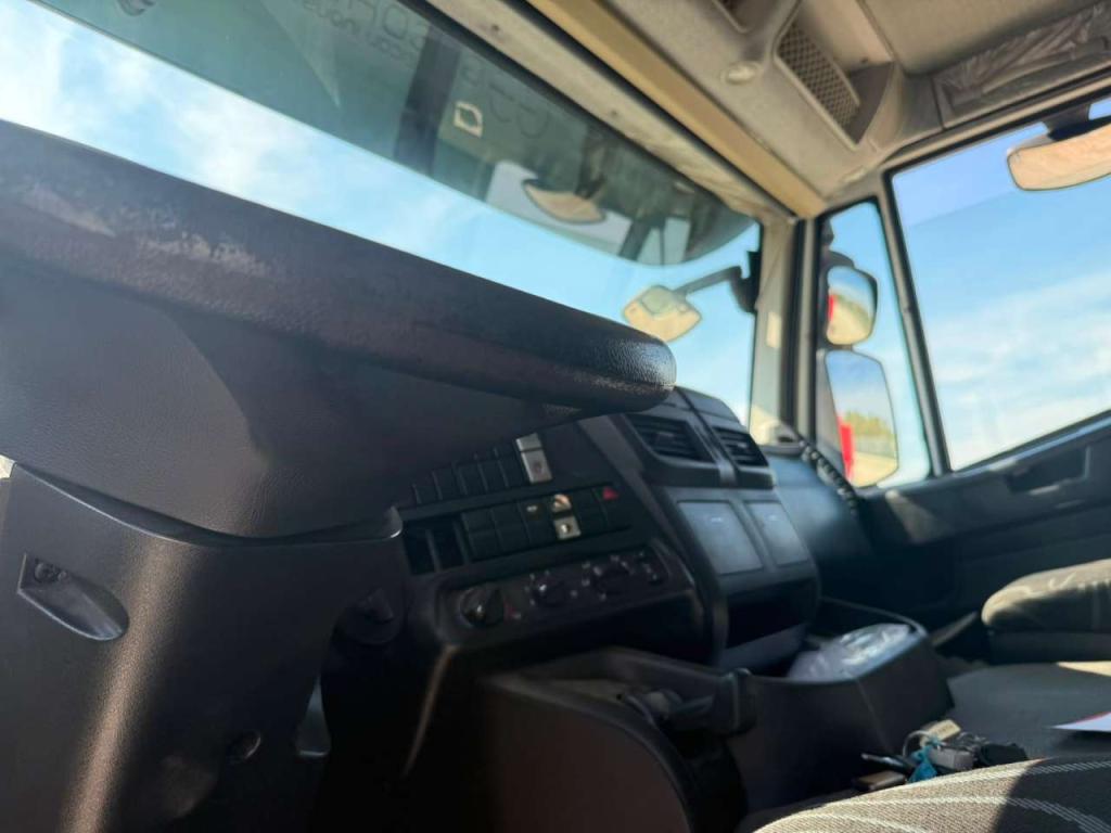 Iveco 420 Photo 6