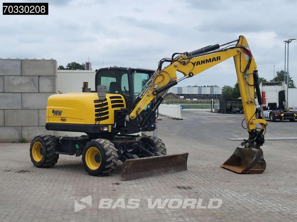 Yanmar B95W B95W Auto Greasing - A/C Photo 9
