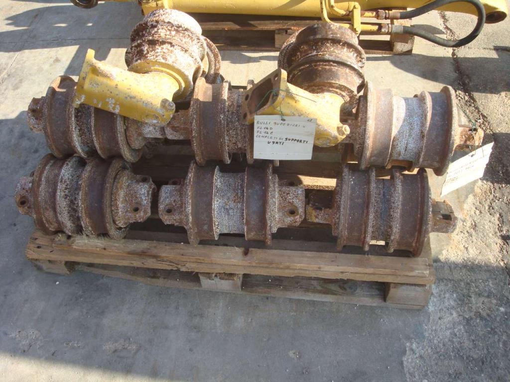 Galets supérieurs pour Fiat Allis FL14D-FL14C Photo 2