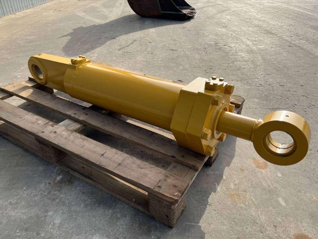 Caterpillar D8 Cylinder Photo 3