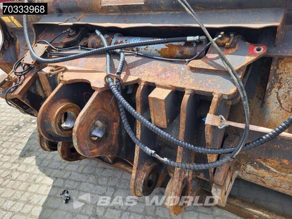 Volvo L250 H Side Tip Bucket Photo 10
