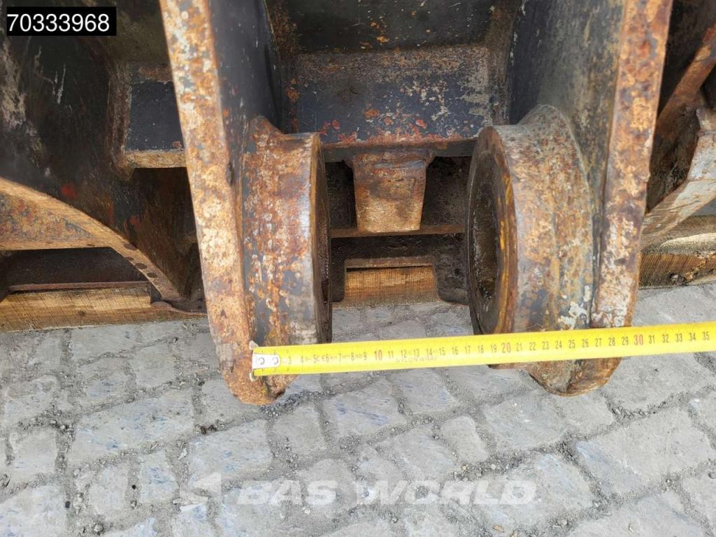 Volvo L250 H Side Tip Bucket Photo 14