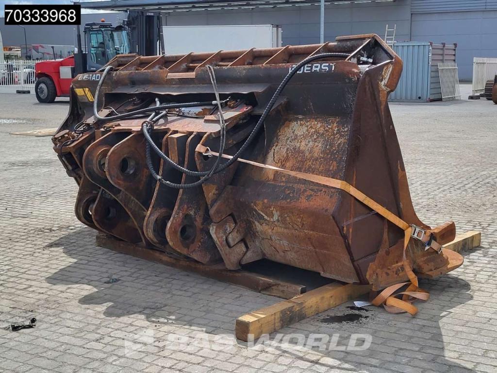 Volvo L250 H Side Tip Bucket Photo 5