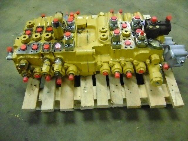 Distributeur hydraulique pour Caterpillar 320 B Photo 1