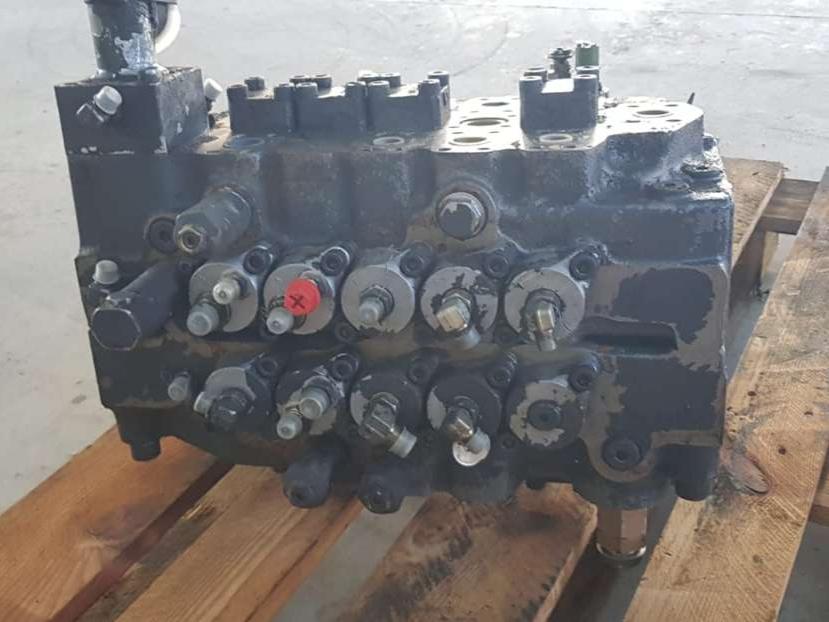 Distributeur hydraulique pour Case CX 290 Photo 5