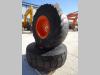 Pneu avec jantes pour Fiat Hitachi W130 Photo 3 thumbnail