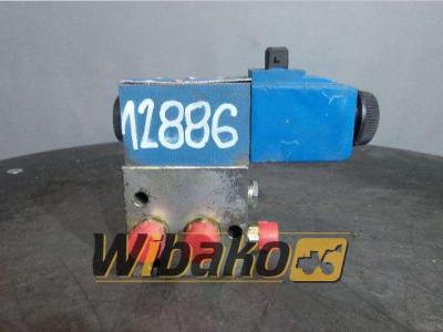 Vickers DG4V32ALMKUP4D3H760 en vente par Wibako