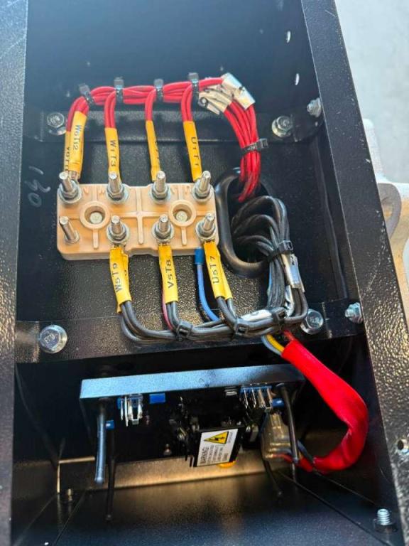 DPX CJ184ES -  20 kVA Alternator - DPX-33901 Photo 5