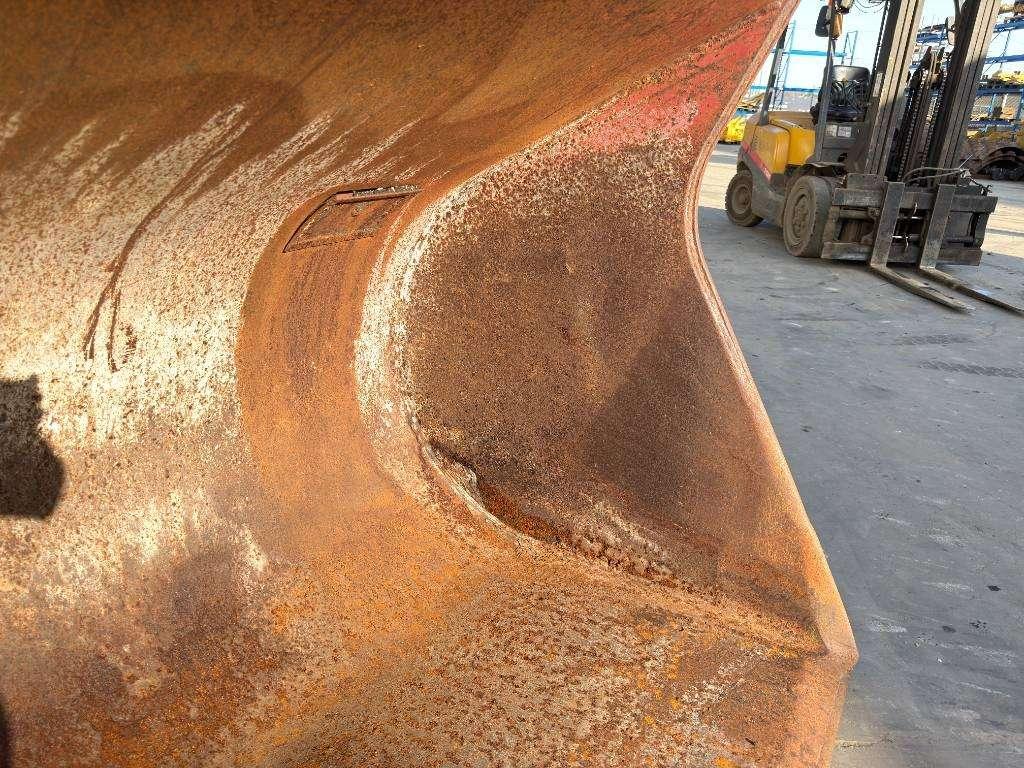 Volvo ISO L45 / L50 / Caterpillar 918 Photo 14