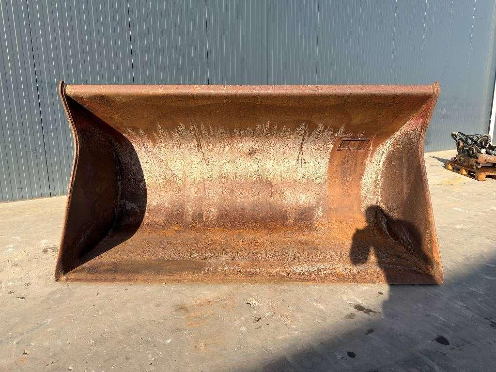 Volvo ISO L45 / L50 / Caterpillar 918 Photo 2