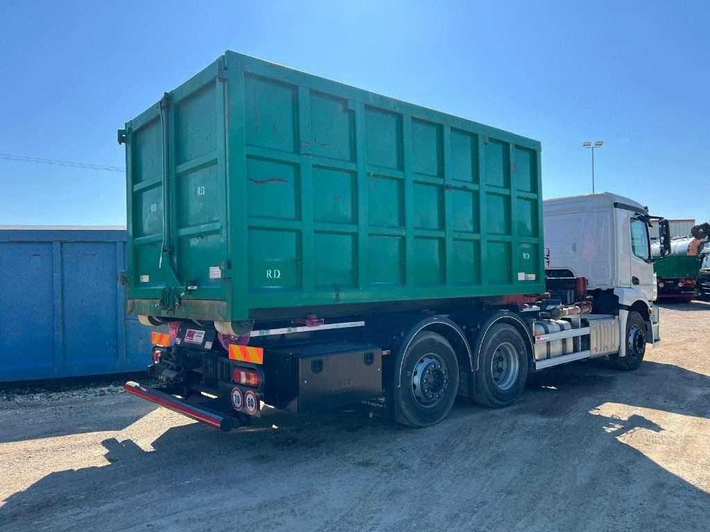 CONTAINER SCARRABILE USATO A CIELO APERTO CON GRU Photo 5