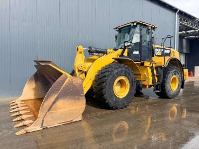 Caterpillar 966M Photo 1