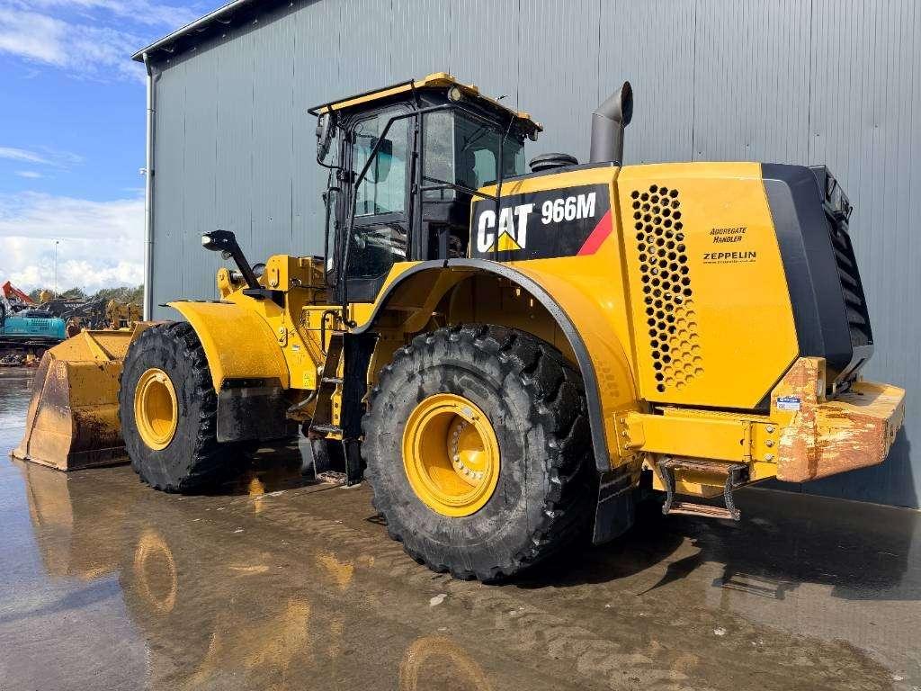 Caterpillar 966M Photo 2