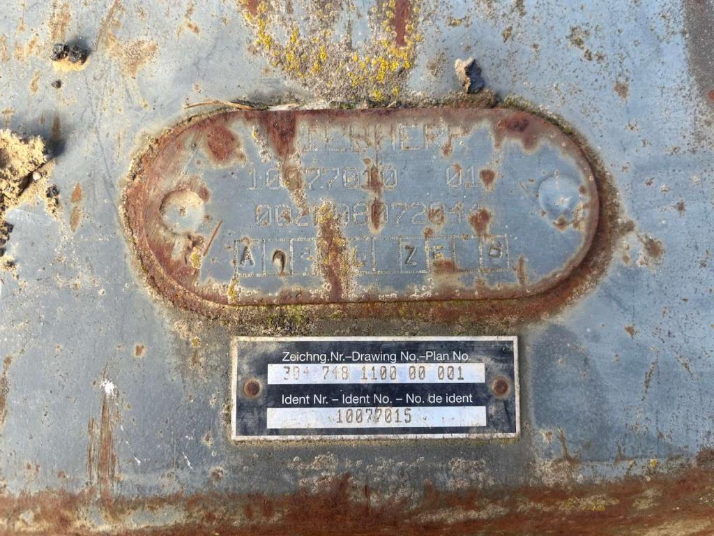 Hitachi ZX300LCN-6 Photo 18