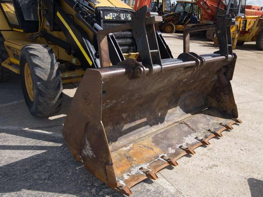 Caterpillar 438C Photo 12