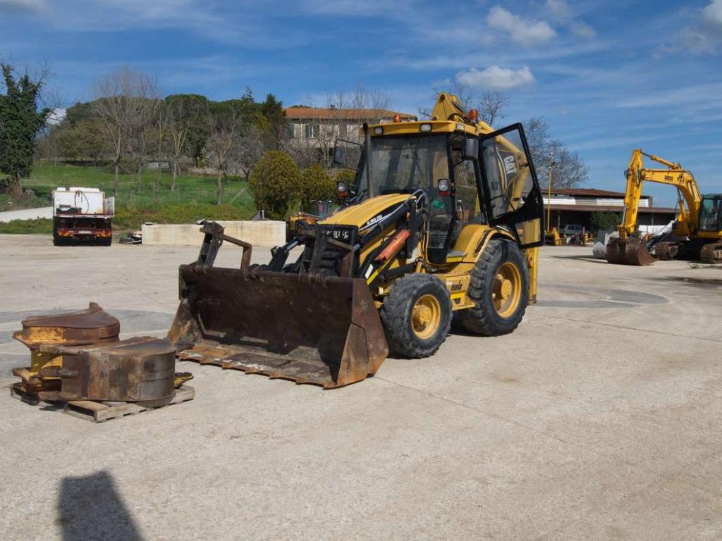 Caterpillar 438C Photo 9
